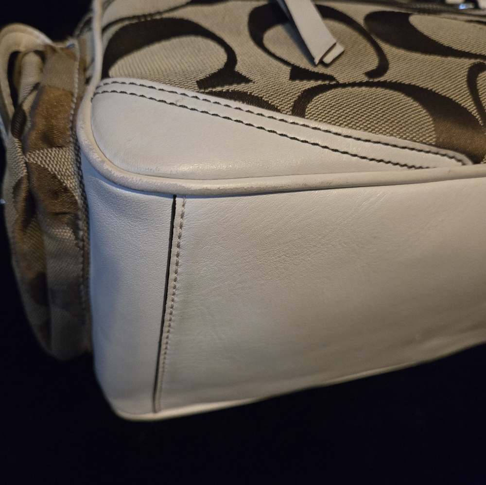 Coach Signature Monogram Pocket Tote Gallery Tote #6232 - Picture 4 of 15